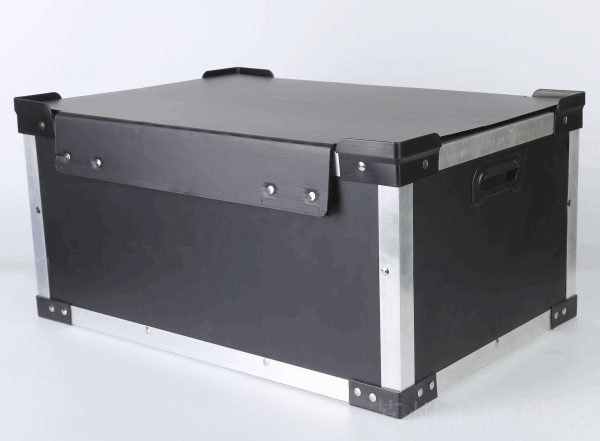 汽車行業(yè)周轉(zhuǎn)箱使用案例